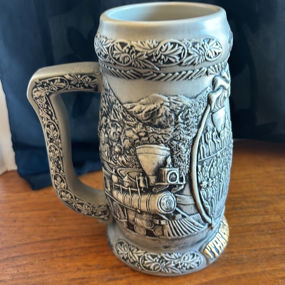 2001 Coor’s®️ Rocky Mountain Ironhorse Collection “The Golden Spike” 7” stein - Picture 7 of 13